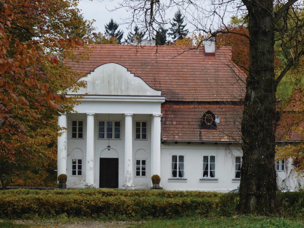 Dwór w Dylewie, fot. Jakub Jagiełło